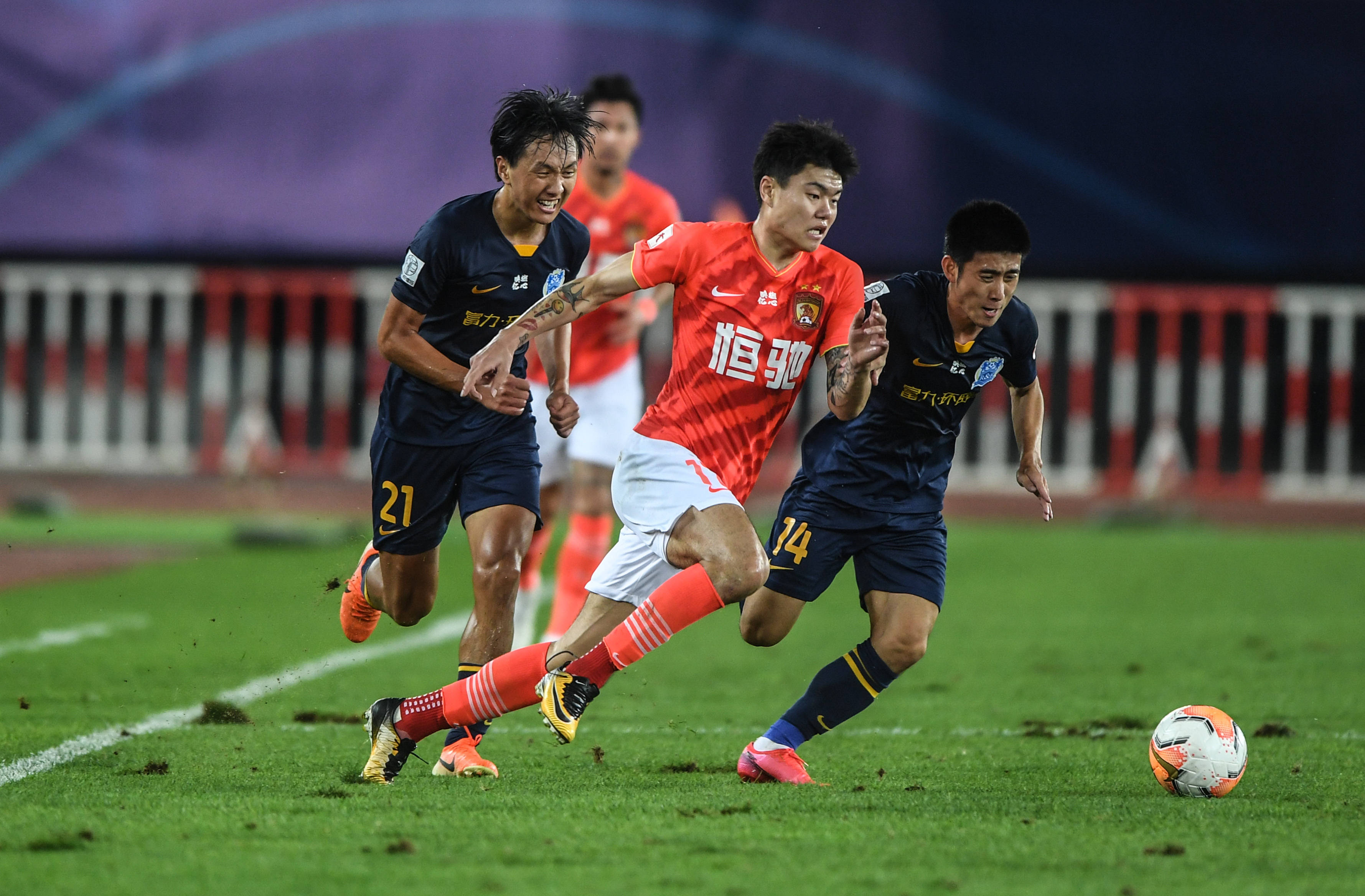 而迪米则在 而迪米则在