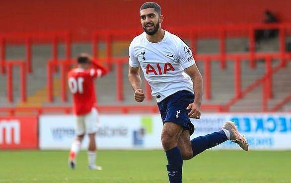 中迎来了首 中迎来了首