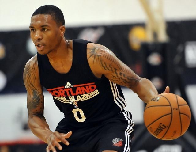 类似的低成 类似的低成